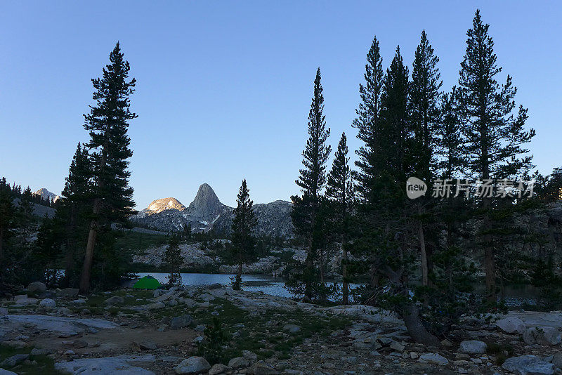 Dollar Lake, John Muir Trail